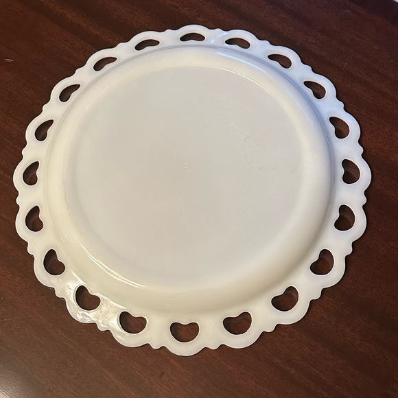 Vintage Lace Edge Milk Glass Torte Plate - Picture 2 of 2